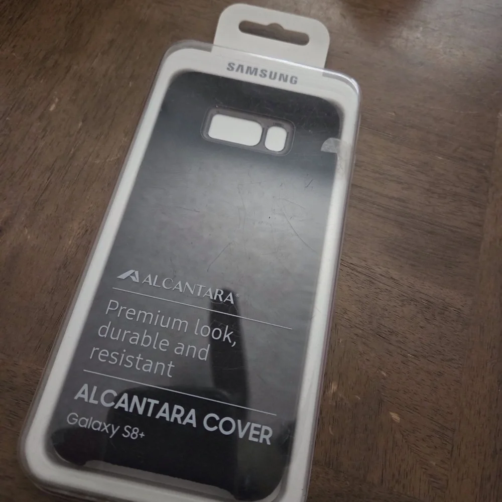Samsung Black Alcantara Phone Cover Galaxy S8+